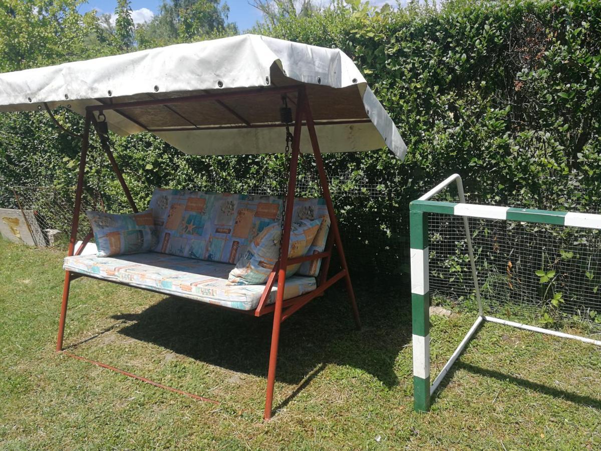 Kuckoz-Lak Hotell Balatonmáriafürdő Exteriör bild
