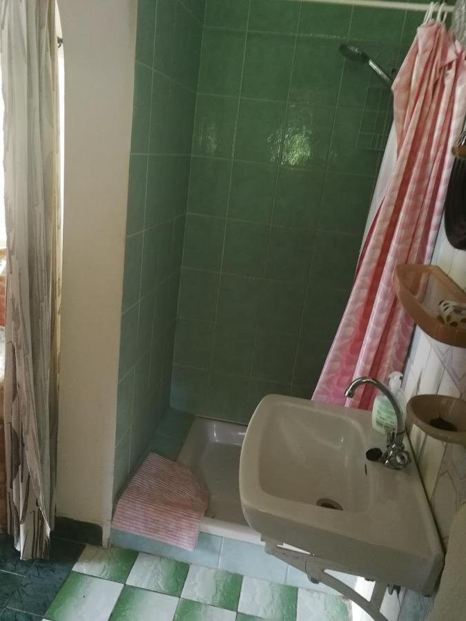 Kuckoz-Lak Hotell Balatonmáriafürdő Exteriör bild